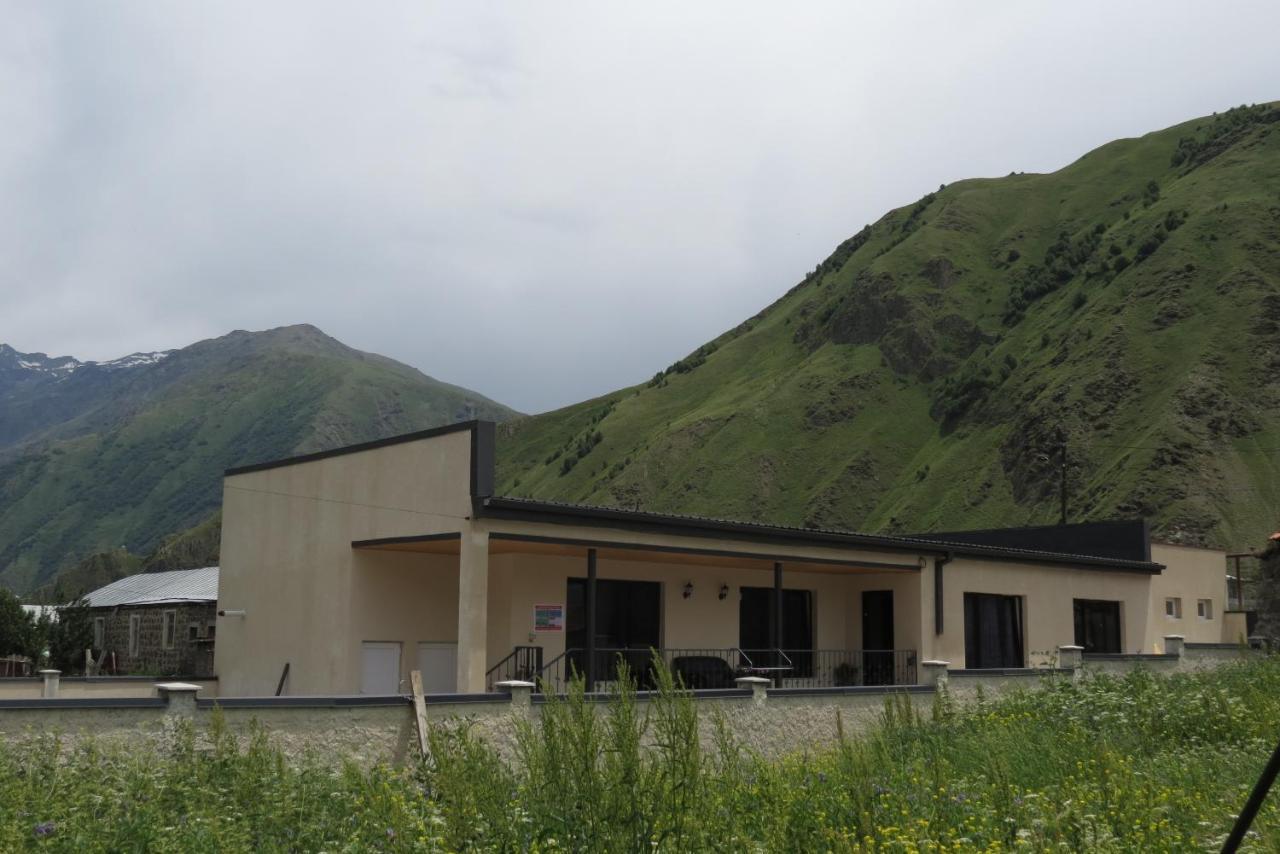 Bibo'S Kokhi Guesthouse Kazbegi Exterior foto